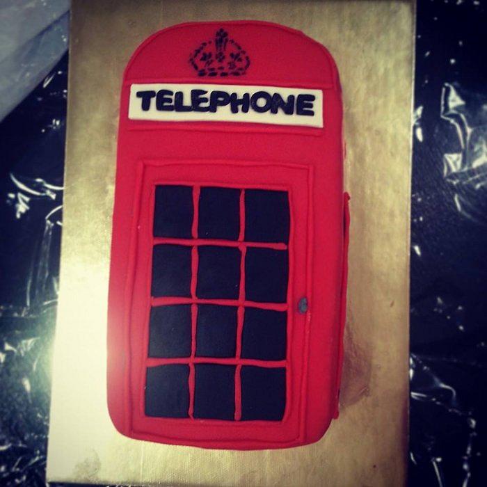 London Telephone Booth Cake