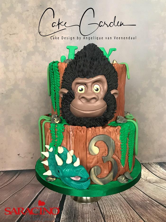 Kong, king of the apes cake