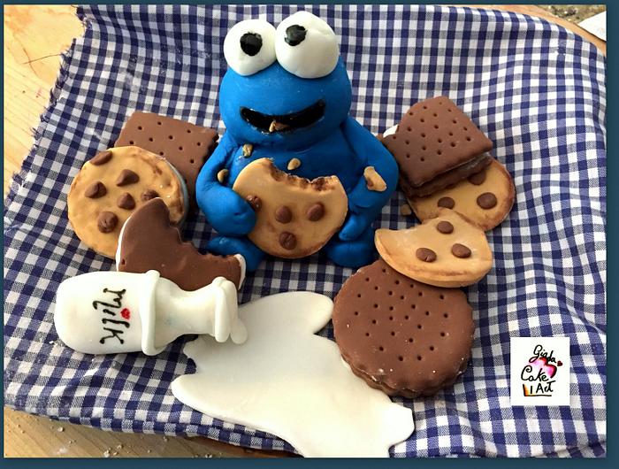Cookie Monster Fondant cake topper