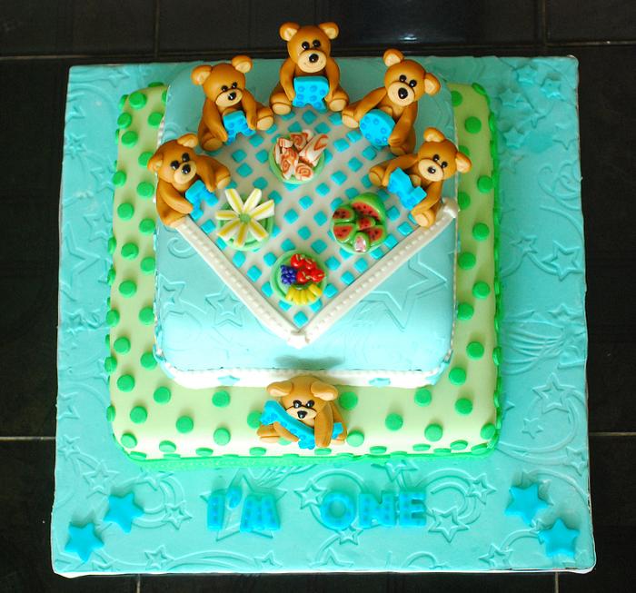 first birthday teddy cake