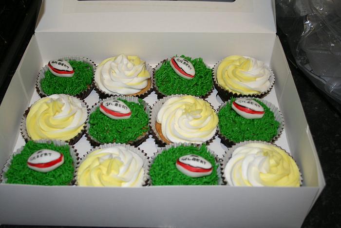 Rugby cup cakes