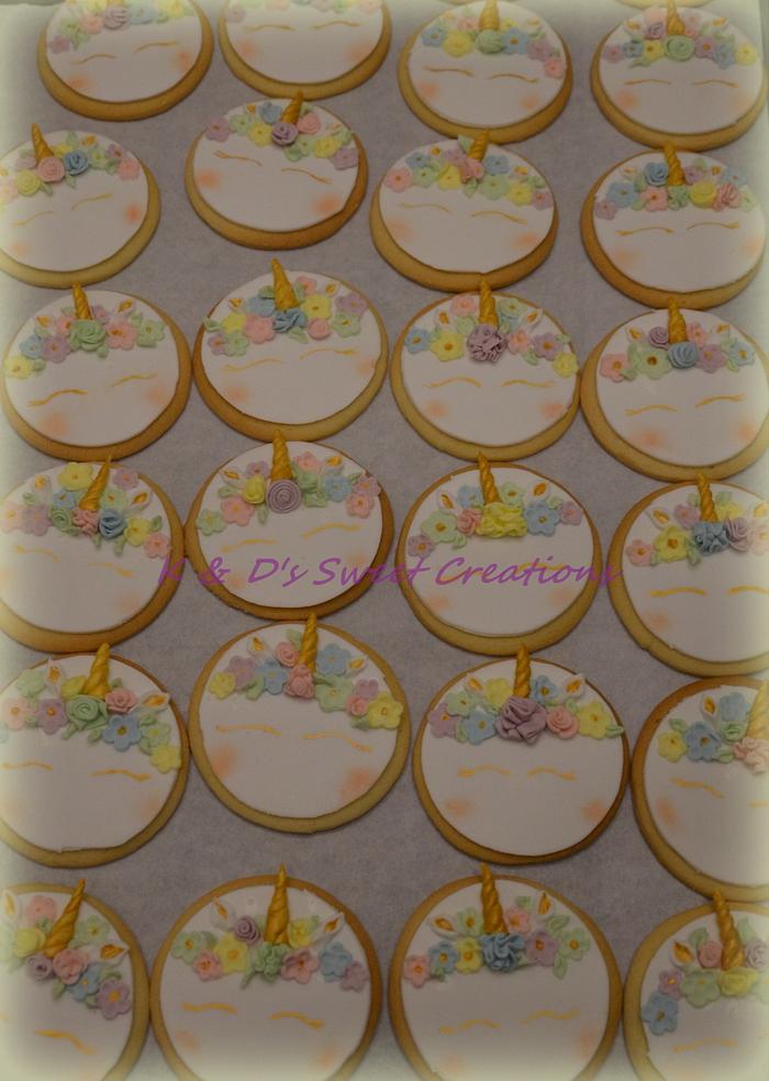 Unicorn cookies and cupcakes