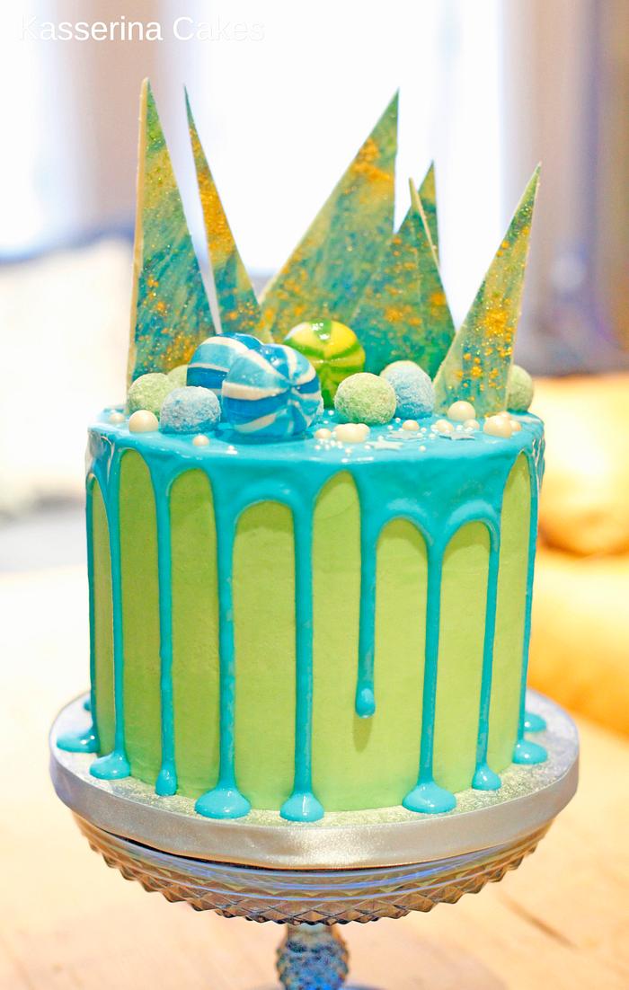 Blue and green colour pour / drip candy cake