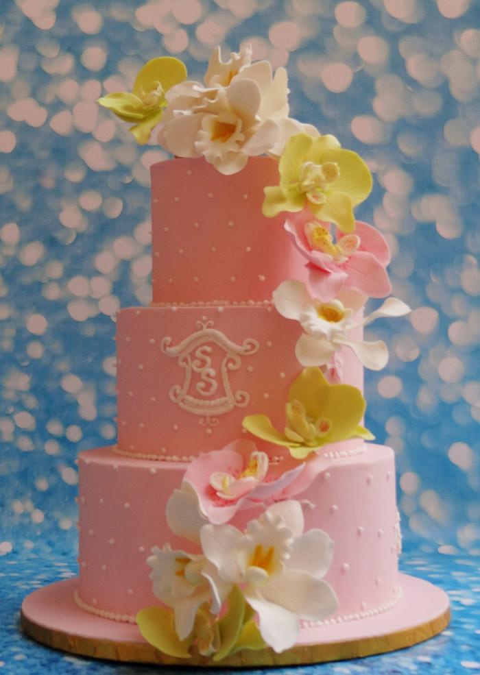 A simple orchid wedding cake