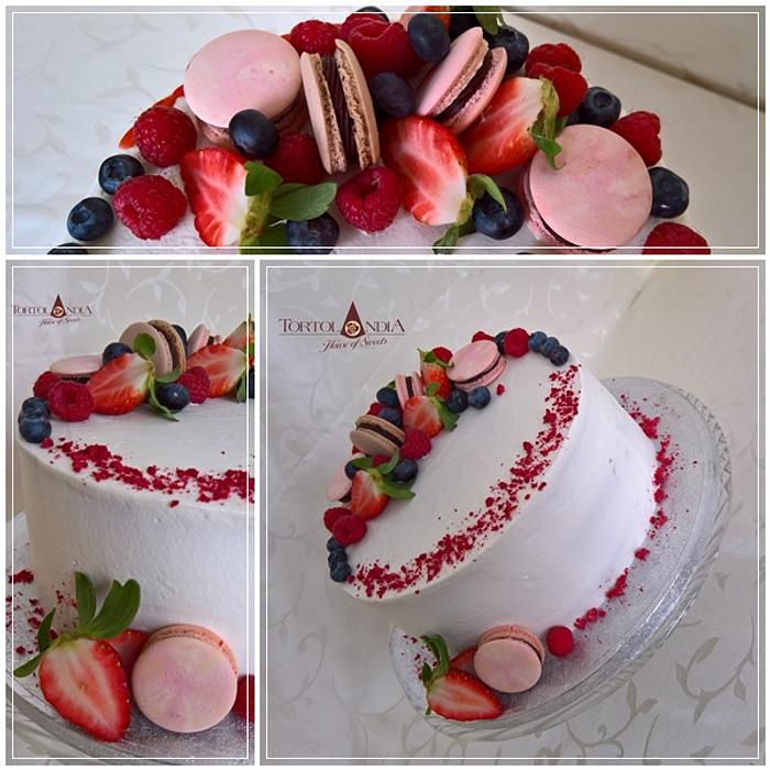Drip cake & Fresh fruits