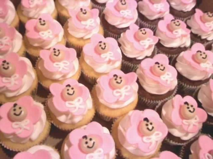 Baby Flower Baby Shower cupcakes