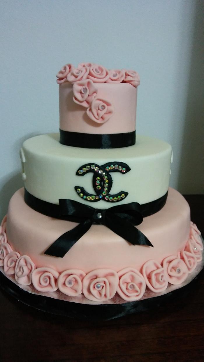 Coco Chanel - Decorated Cake by Monica Pagano - CakesDecor