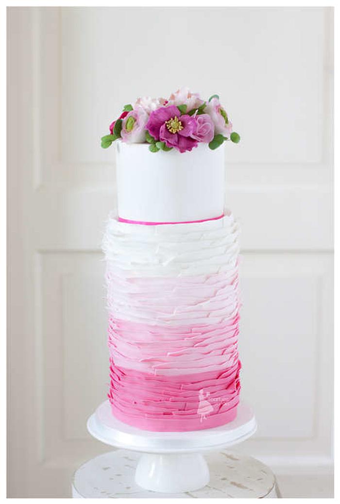 Huge double barrel weddingcake