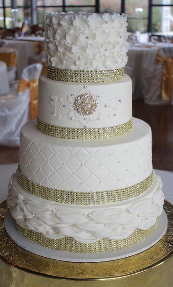 Ivory/ Gold Wedding cake