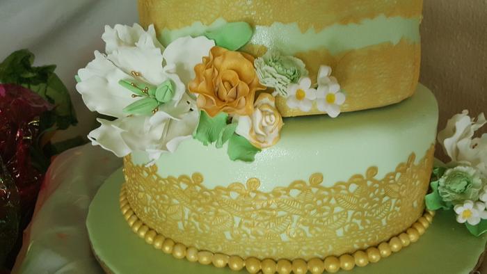 Mint & gold wedding cake