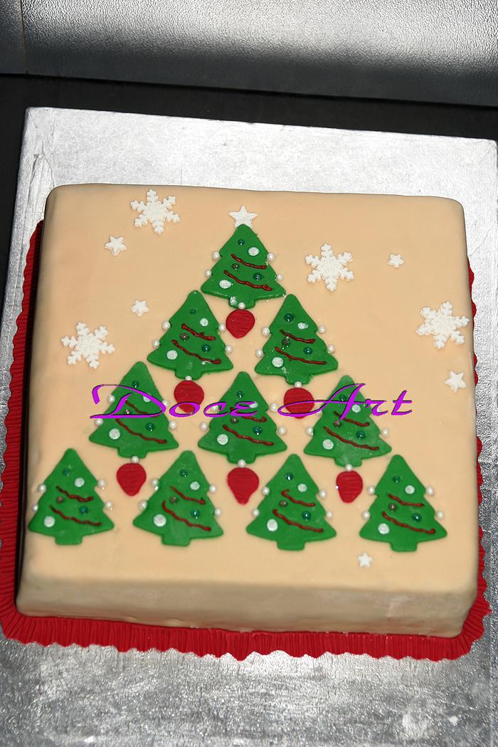 Christmas tree cake