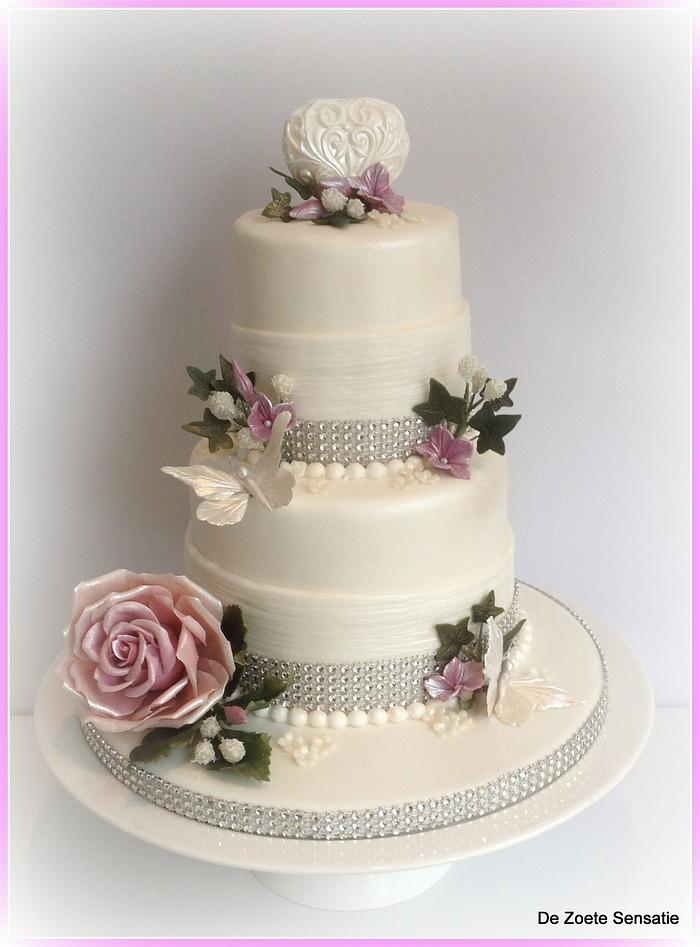 Mid Winter Wedding Cake