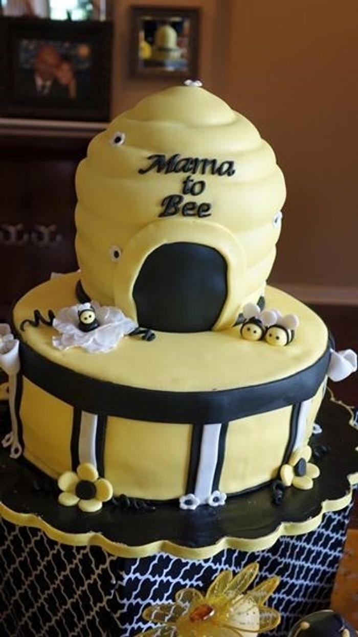 "Mama To Bee" Cake