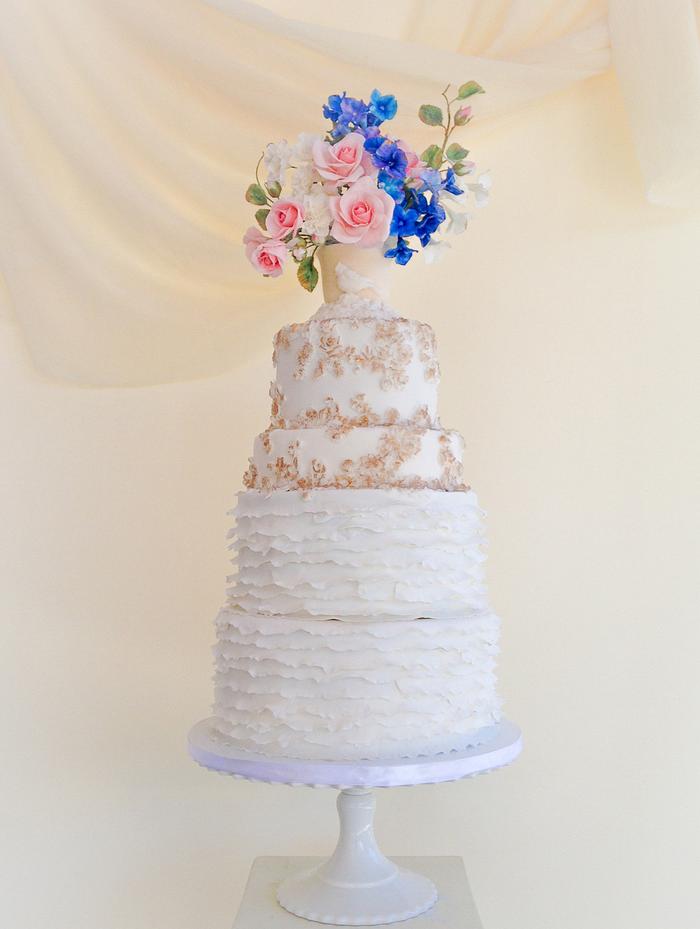 Subtle beauty wedding cake