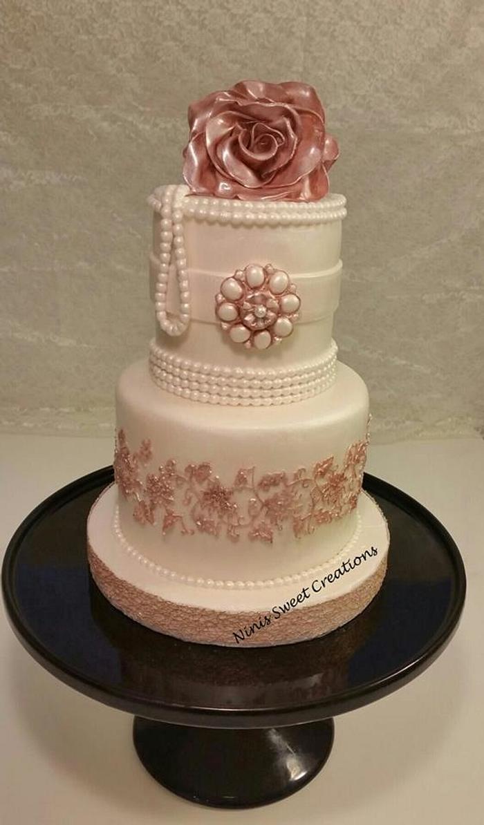 Pearls and Lace Cake