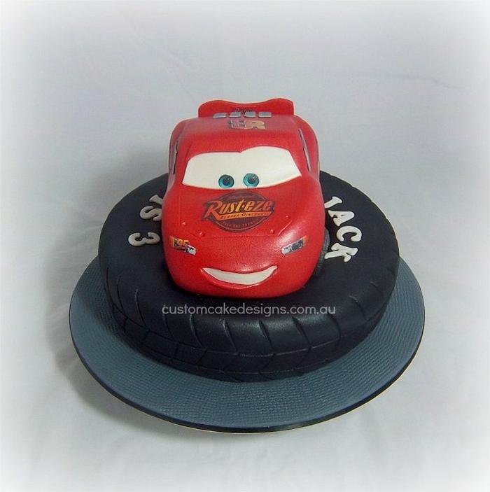 Lightning McQueen & Tyre Cake