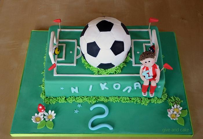 soccerfield cake
