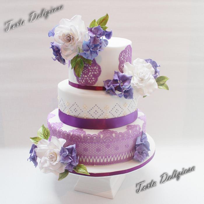 Purple Lace Wedding cake 