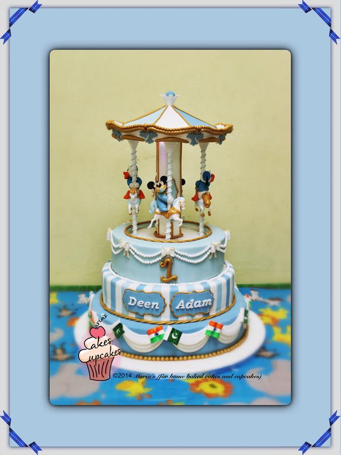 Rotating carousel cake