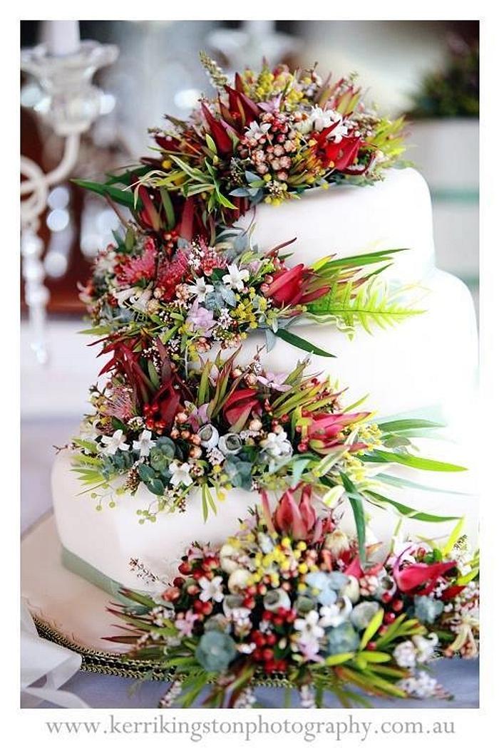 Natural Floral Wedding Cake