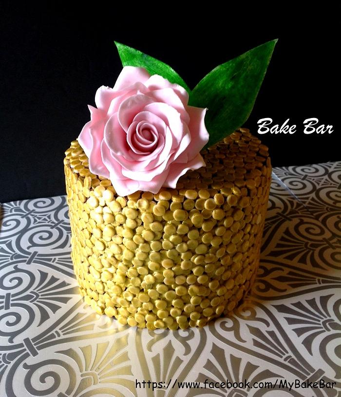 Gold sequin and rose cake