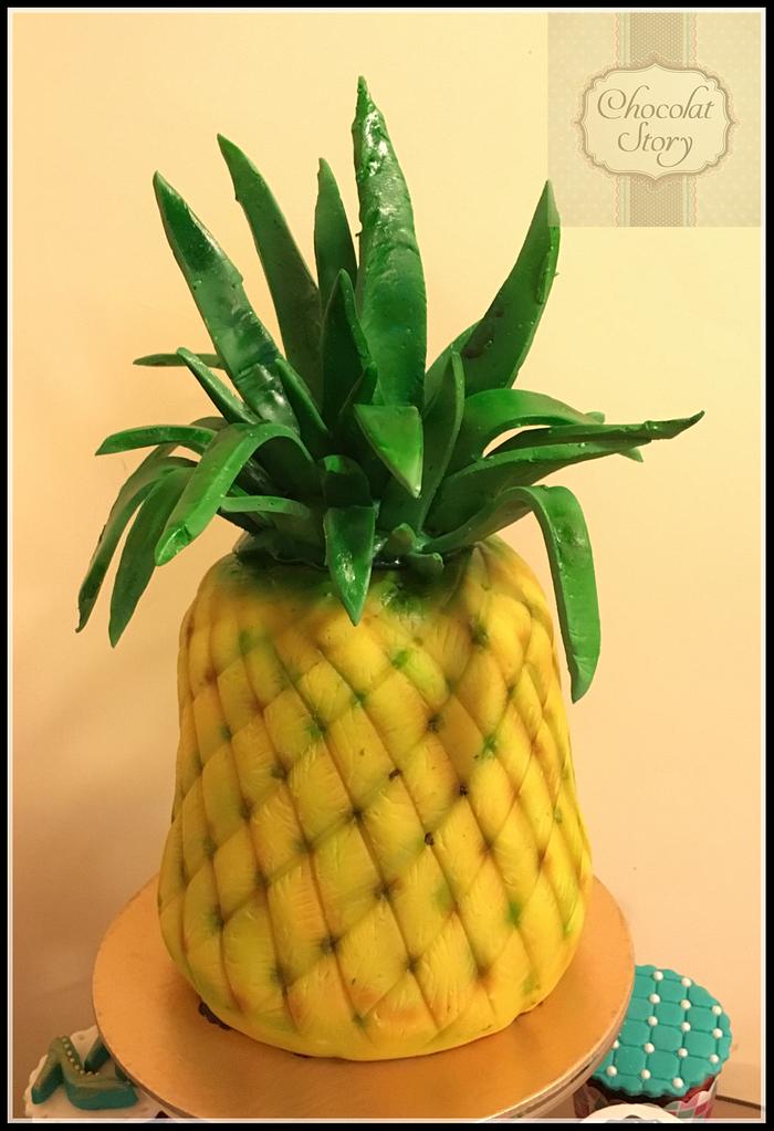 Lil missy pineapple 