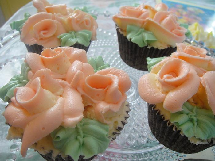 Pink Roses Cupcakes