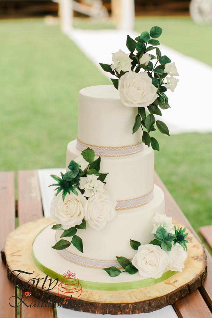Greenery Wedding Cake 