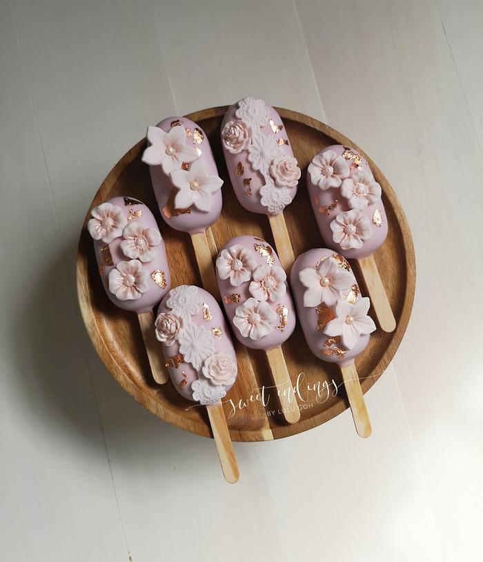 Rose Gold Floral Cakesicles by Lulu