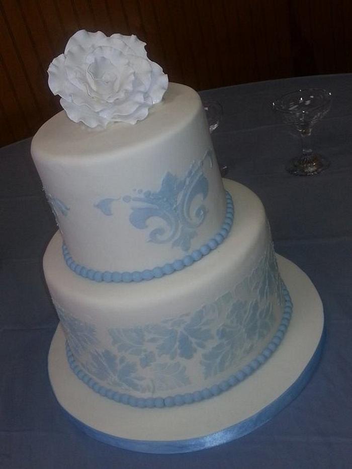 Blue and White Damask Cake 