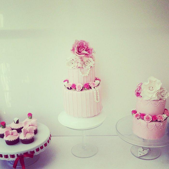 mini 2tier wedding cakes 