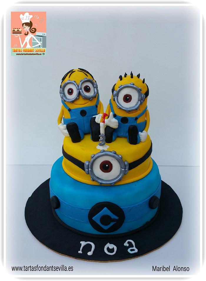 Minions cake