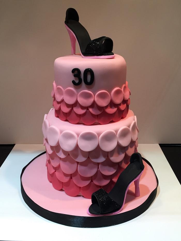 Chic ombré cake with tiny shoes 