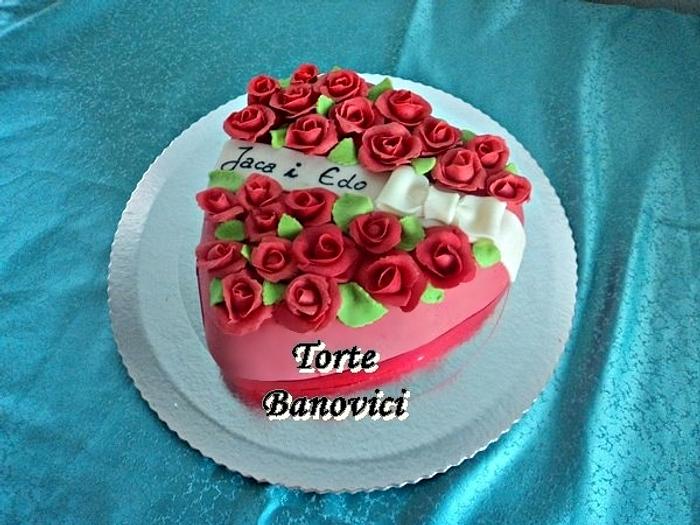 roses heart cake