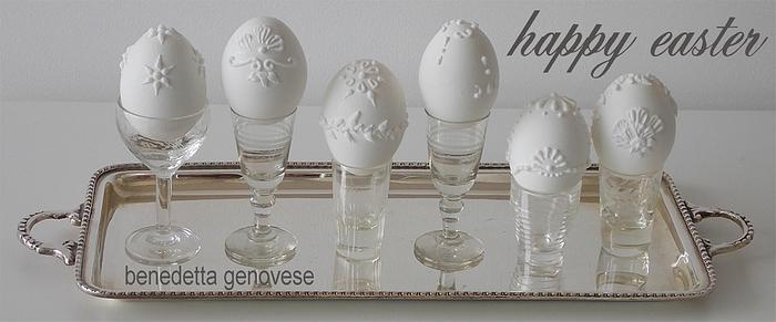 happy easter eggs