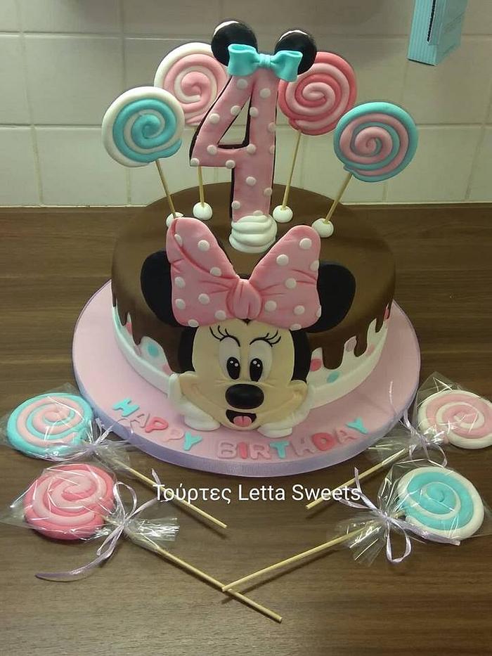 Minnie mouse cake & lolypops