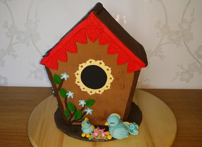 A Birdhouse Cake