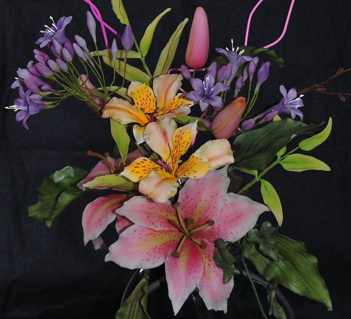 StarGazer Lilies, Agapanthas & Alstroemera 