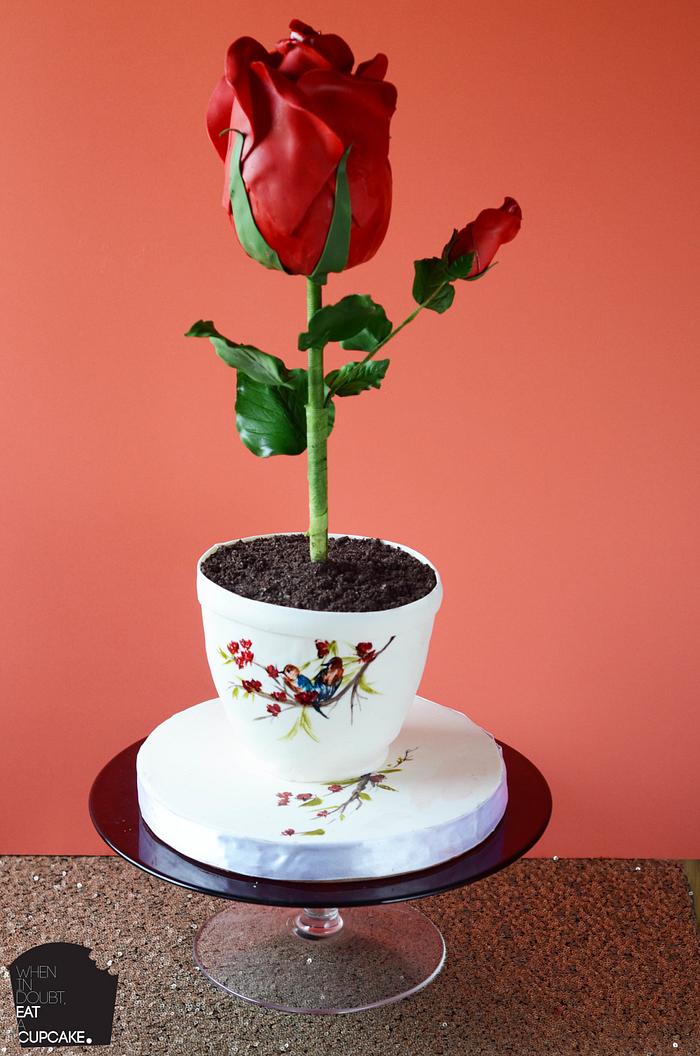 Standing rose cake