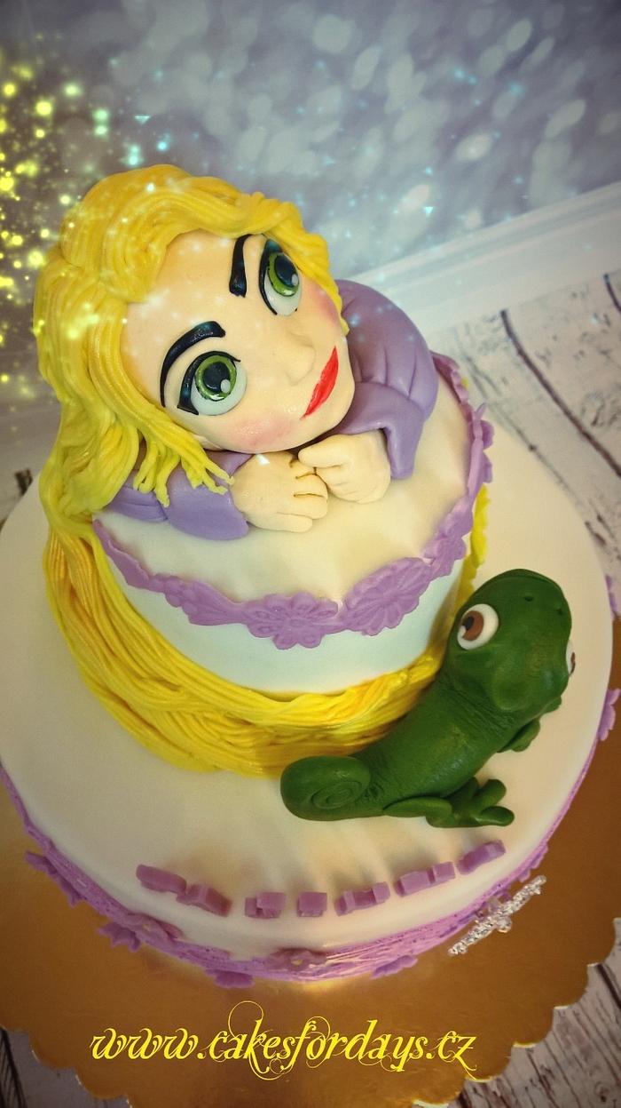 Rapunzel cake