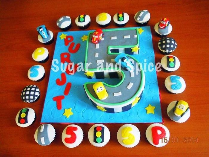 Car theme cake