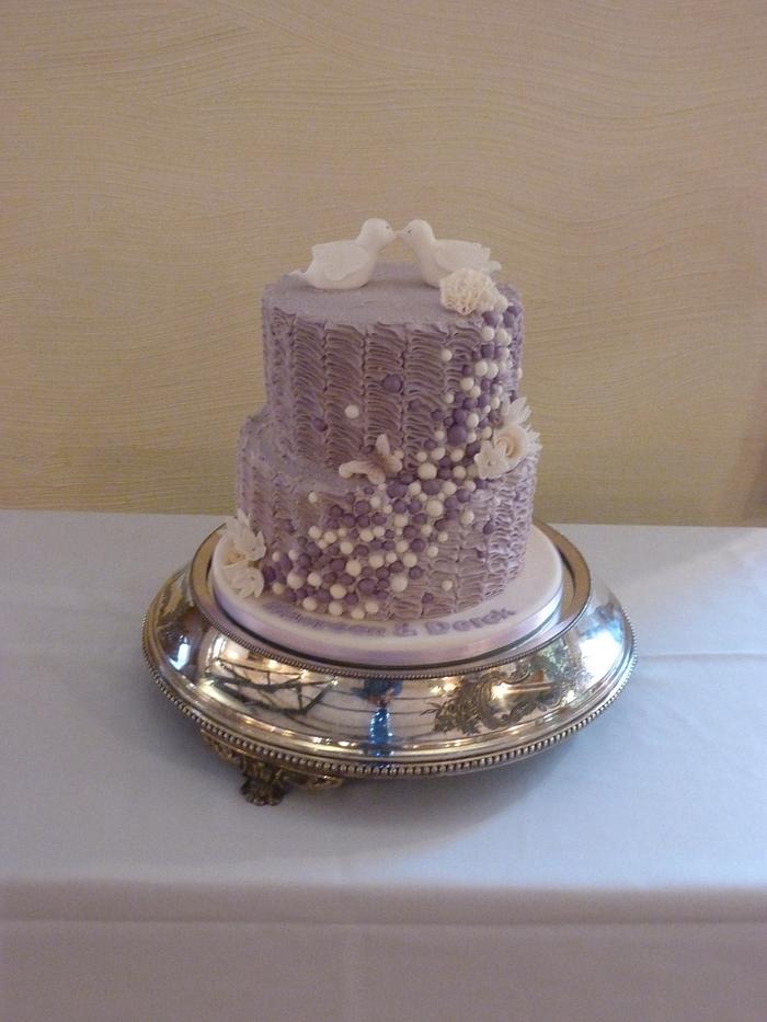 Dove ruffle wedding cake 