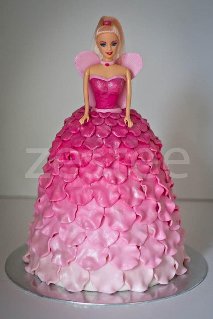 3D Princess doll cake customized color customized name baby 1st birthday  birthday gift celebration cake buttercream cake ombré pink rosette cake,  Food & Drinks, Gift Baskets & Hampers on Carousell