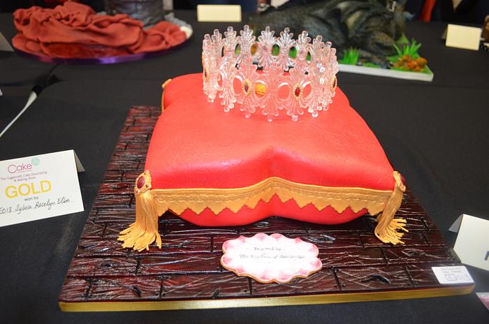Gold Award winner Crown cake