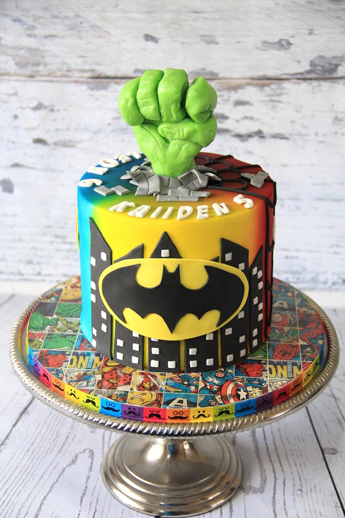 Superheroes cake