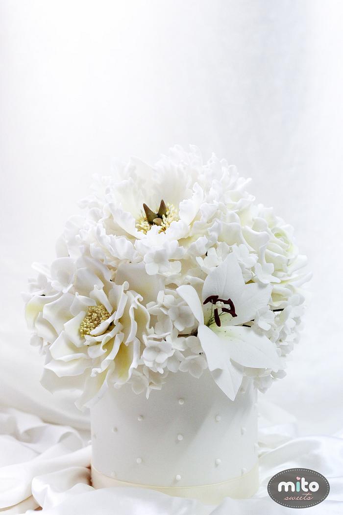 White bouquet cake by Mito Sweets 
