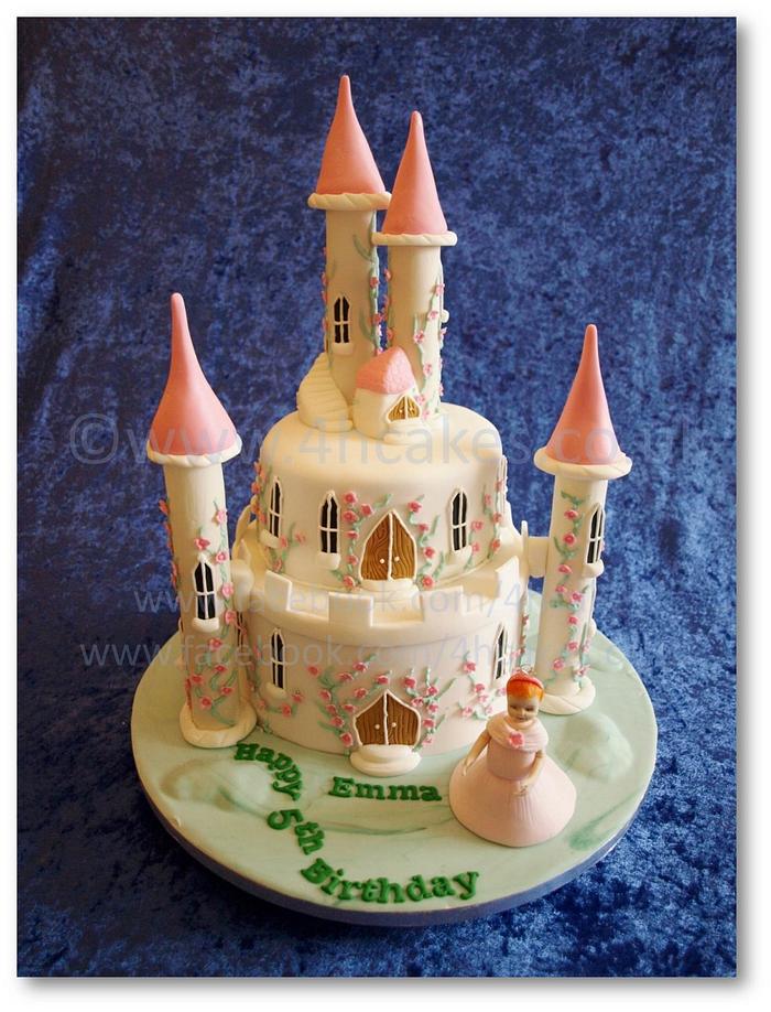 Princess Castle Cake - 4hcakes
