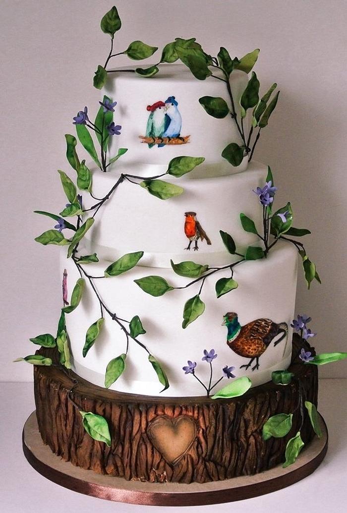 'birds with hats' wedding cake 