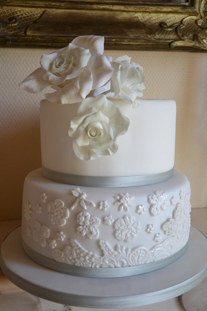 Wedding cake roses and lace