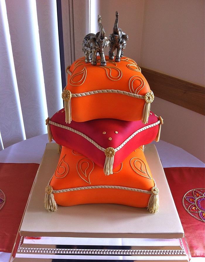 Cushion wedding cake